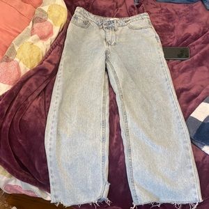 Light wash boyfriend jeans